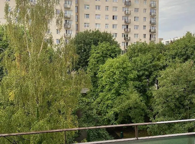 Burgaska 5 Xl Size Hotel Warszawa